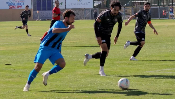 Karacabey Belediyespor ve Karaman FK 1-1 Berabere Kaldı